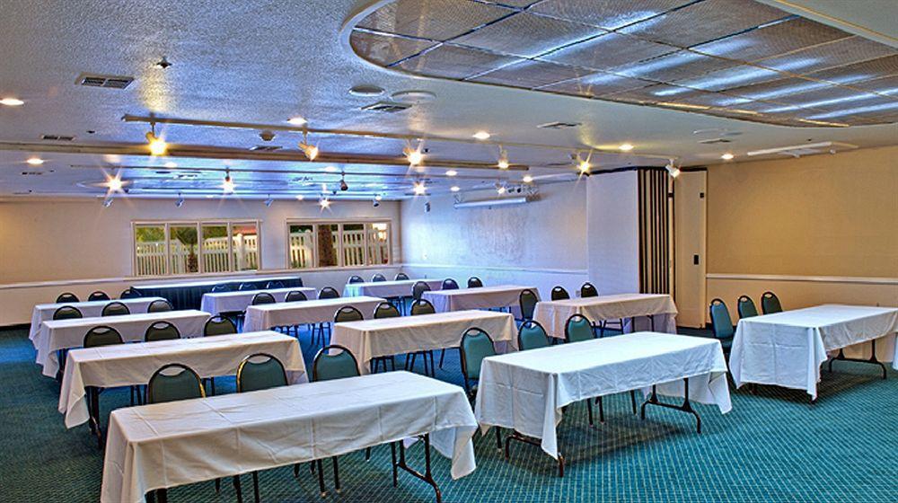 Windmill Suites Surprise - Phoenix, Ascend Hotel Collection Εξωτερικό φωτογραφία