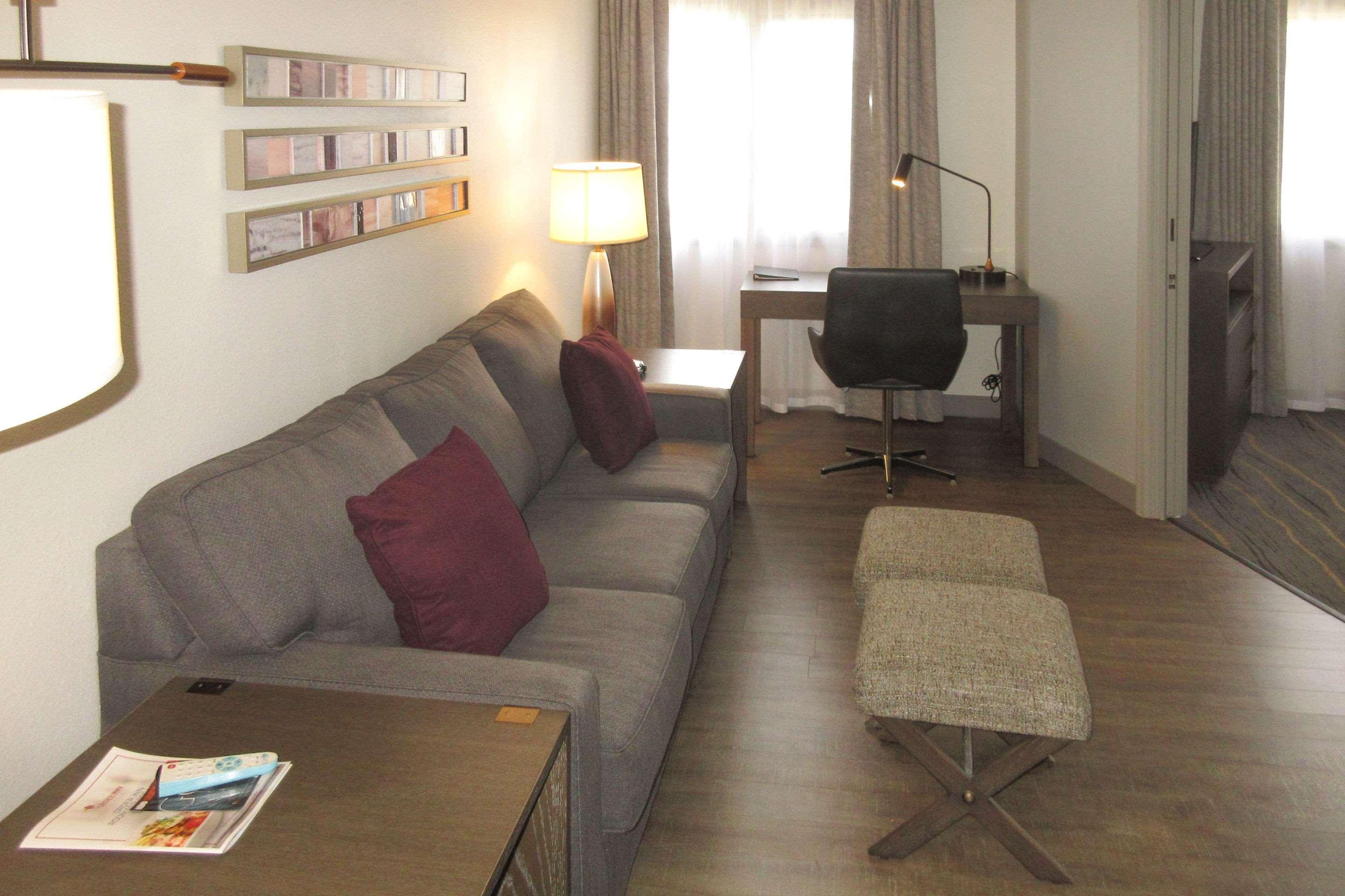 Windmill Suites Surprise - Phoenix, Ascend Hotel Collection Εξωτερικό φωτογραφία