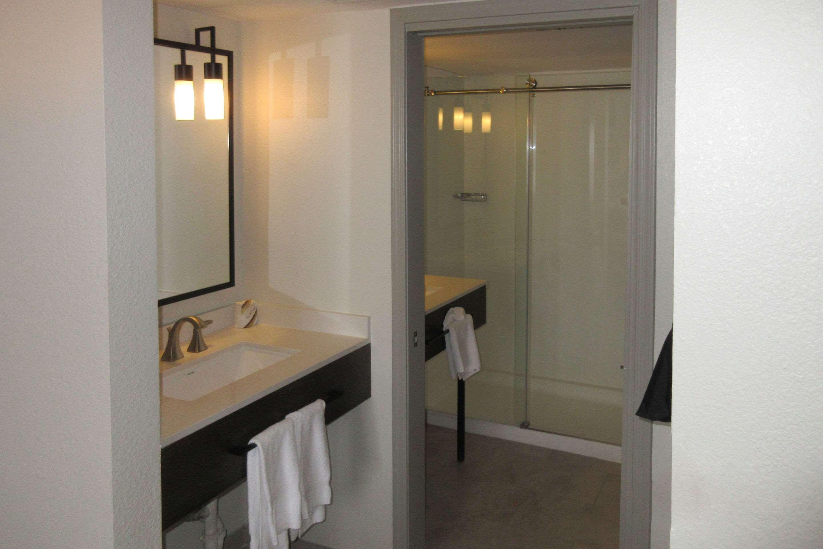 Windmill Suites Surprise - Phoenix, Ascend Hotel Collection Εξωτερικό φωτογραφία