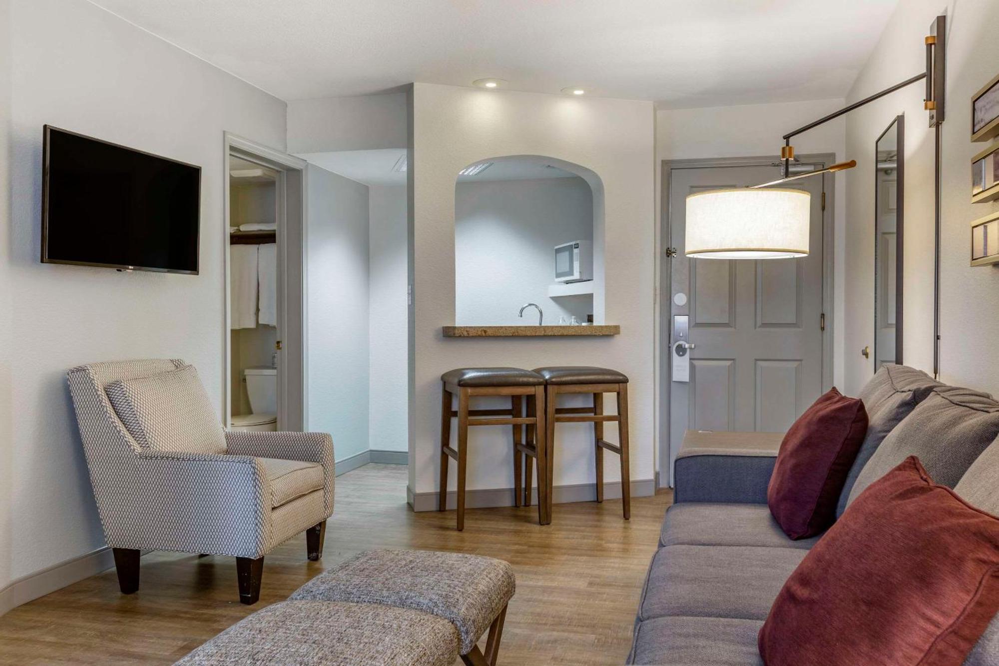 Windmill Suites Surprise - Phoenix, Ascend Hotel Collection Εξωτερικό φωτογραφία