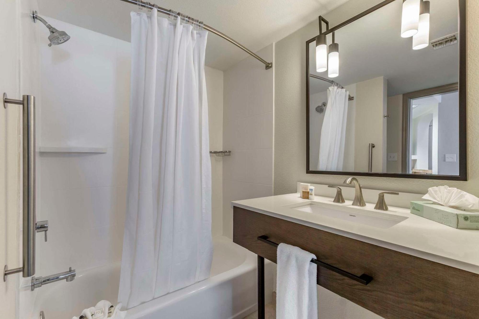 Windmill Suites Surprise - Phoenix, Ascend Hotel Collection Εξωτερικό φωτογραφία