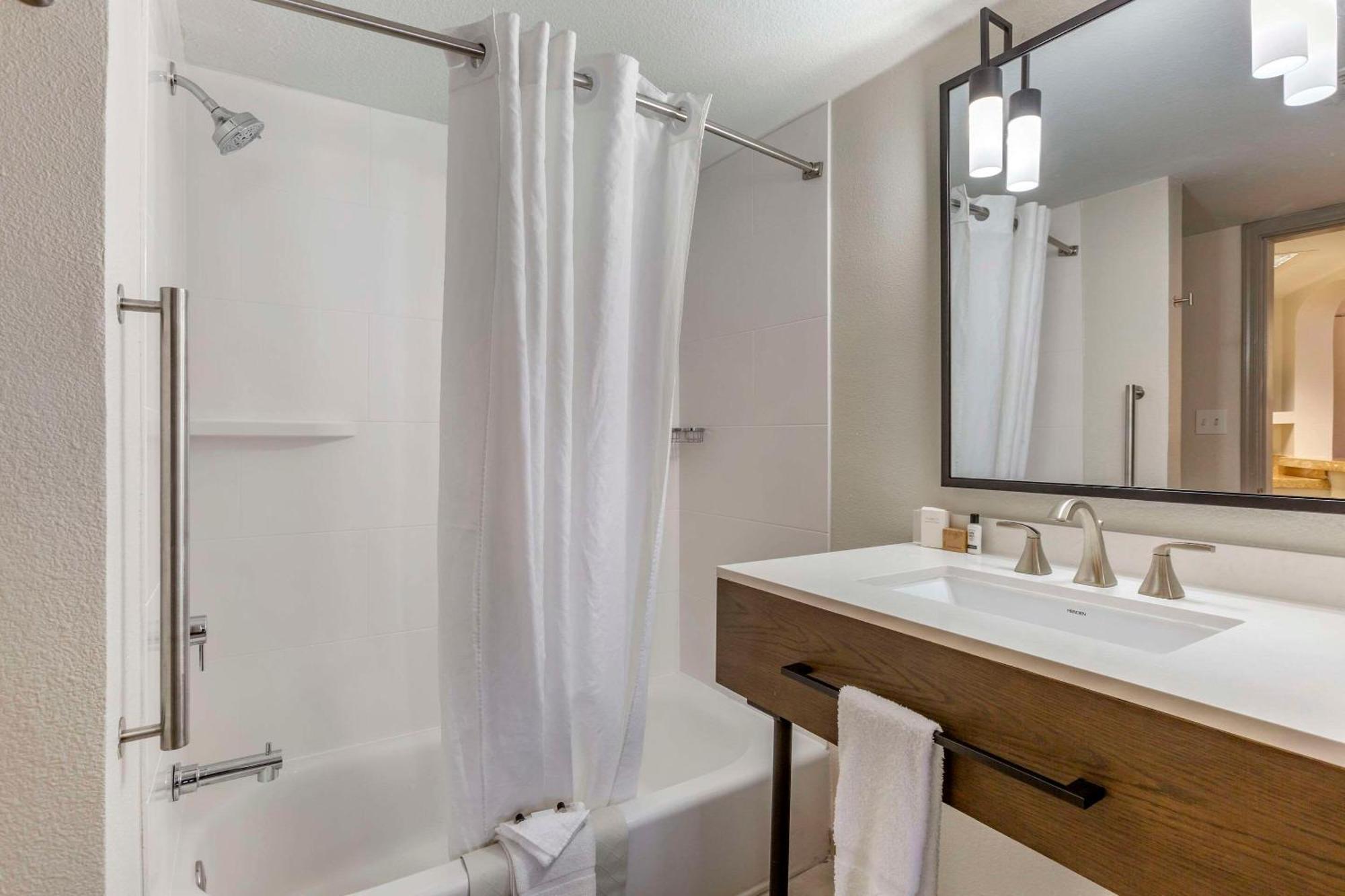 Windmill Suites Surprise - Phoenix, Ascend Hotel Collection Εξωτερικό φωτογραφία